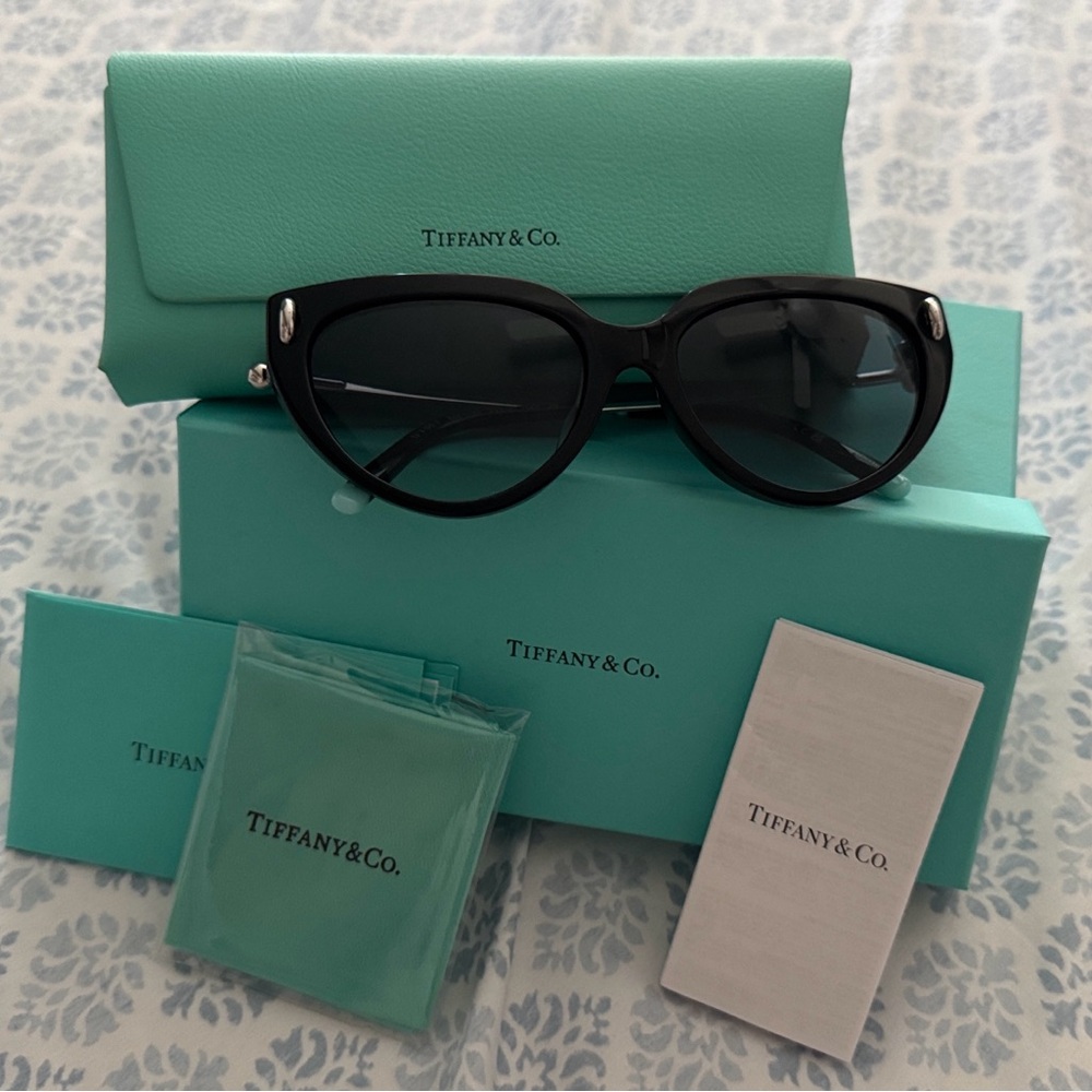 NWT TIFFANY & Co. TF4195F 80019S Black Blue Azure Grad Blue Women’s Sunglasses